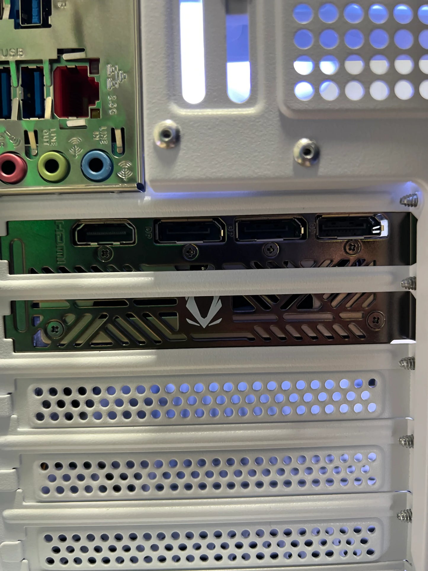 🥇FPS=Victory🥇 1440/4k 7600x/5070/32gDDR5/850watt PSU/1TB Nvme/240mm AIO