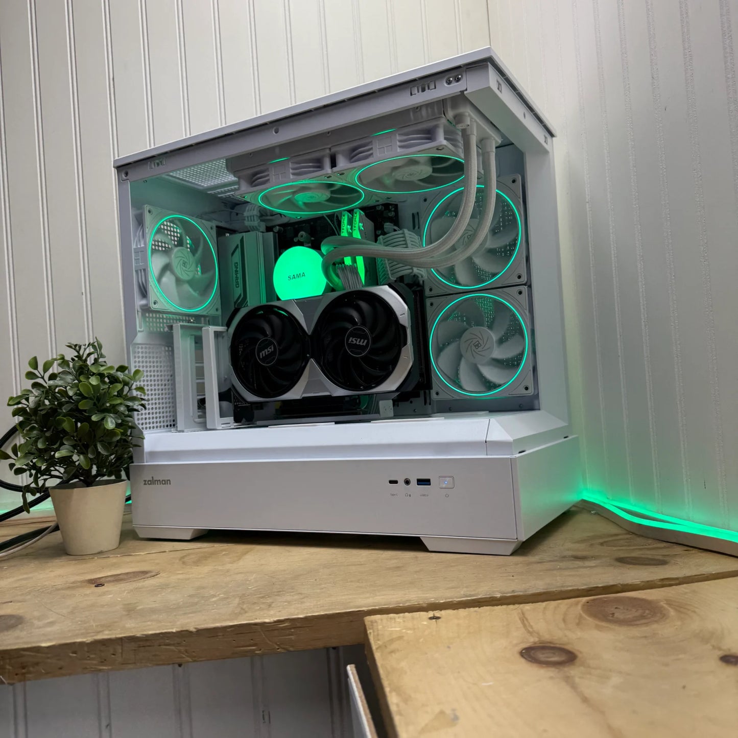 Balenced Ryzen 5 7600X / RTX 4070 Ti SUPER / 32GB DDR5 / 1.5TB NVMe/ 850W PSU