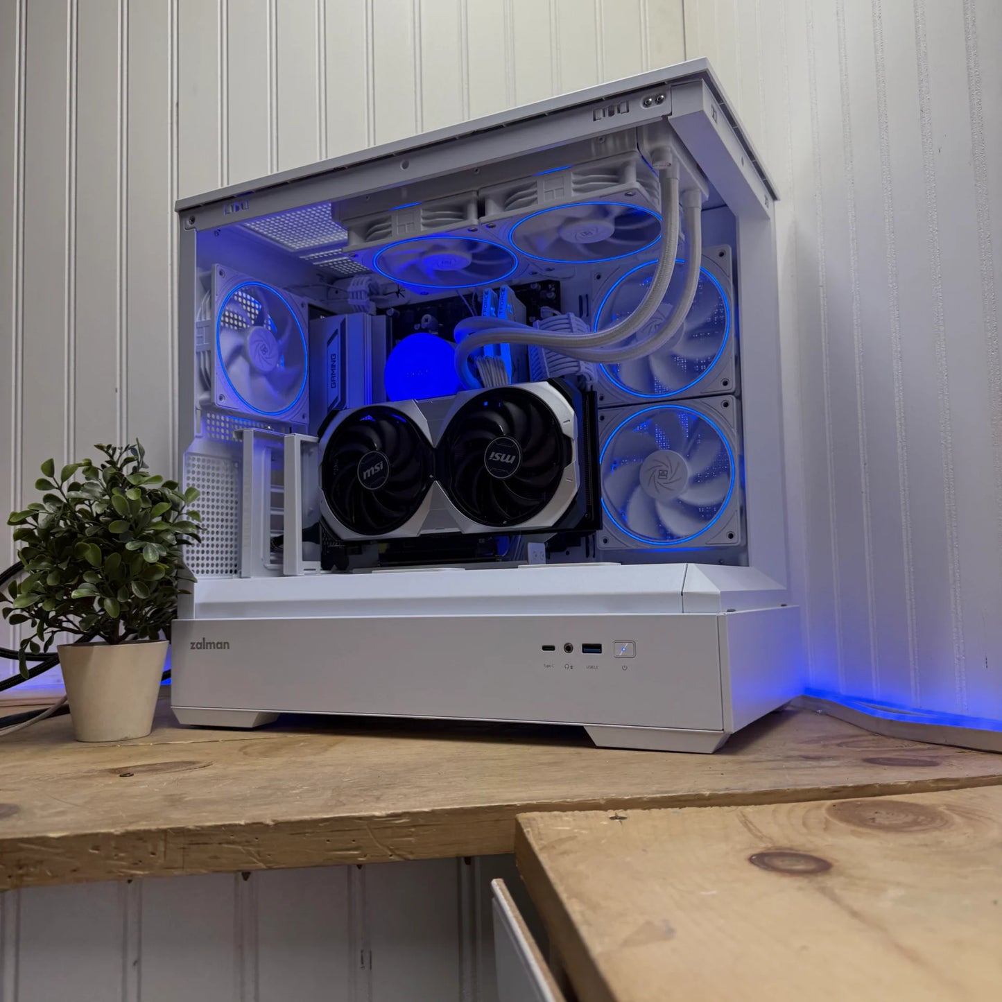 Balenced Ryzen 5 7600X / RTX 4070 Ti SUPER / 32GB DDR5 / 1.5TB NVMe/ 850W PSU