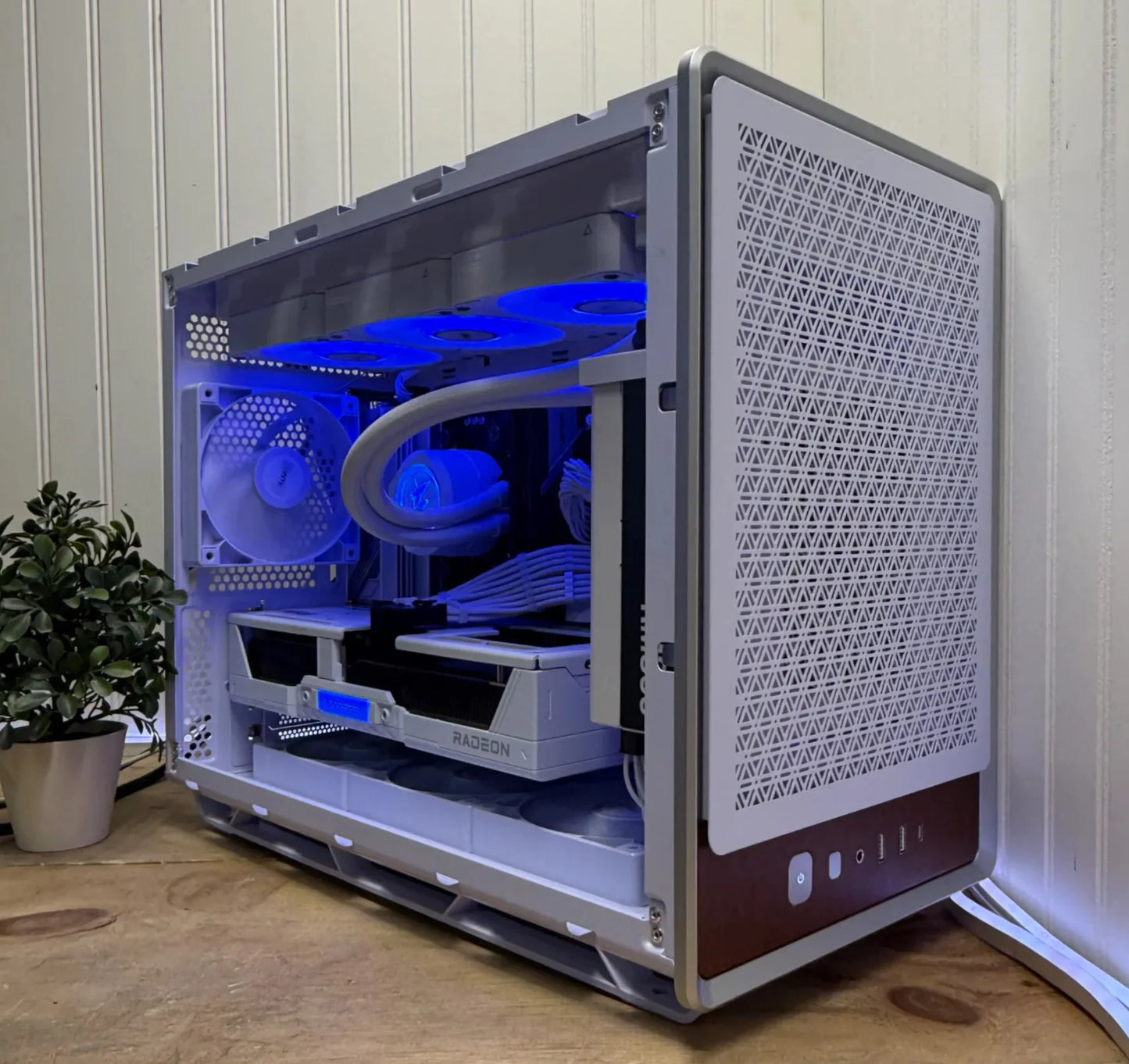 🤍White Sophisticated🤍 7700X/32GDDR5/9070/2x1TBNVME/360mmAIO/850w PSU/